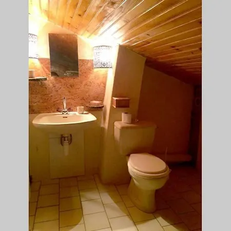 Secluded Built 1833 Four Bedroom Nr Goudargues, Uzés Saint-Andre-d'Olerargues