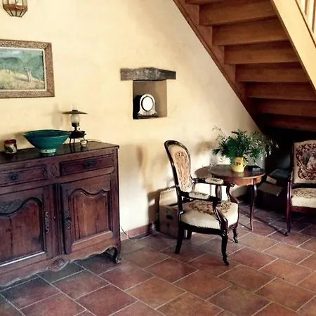 Secluded Built 1833 Four Bedroom Nr Goudargues, Uzes Villa
